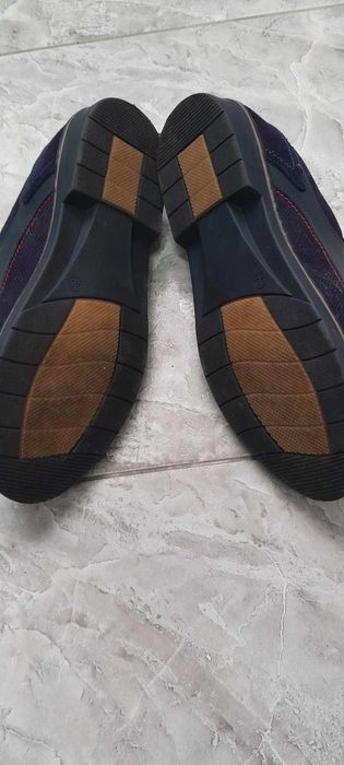 Sapatos de homem Semi-novos tamanho 40