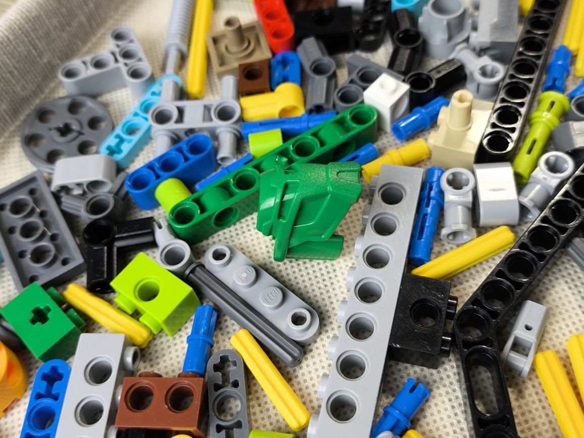 klocki LEGO technic miks różnych części