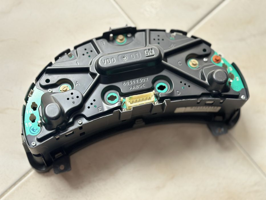 Quadrante Opel Corsa C - 1.7 di 2001 (A funcionar)