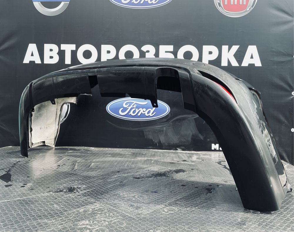 Бампер Форд Фокус 3 Задний Ford Focus 3 Универсал MK3 Чорний Європа