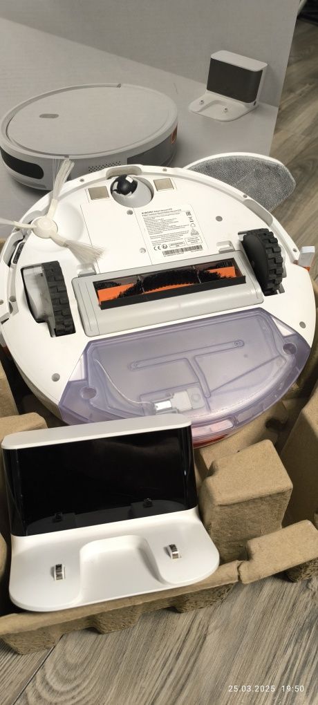 Odkurzacz automatyczny sprzątajaco  mopujący  Xiaomi Robot Vacuum E10