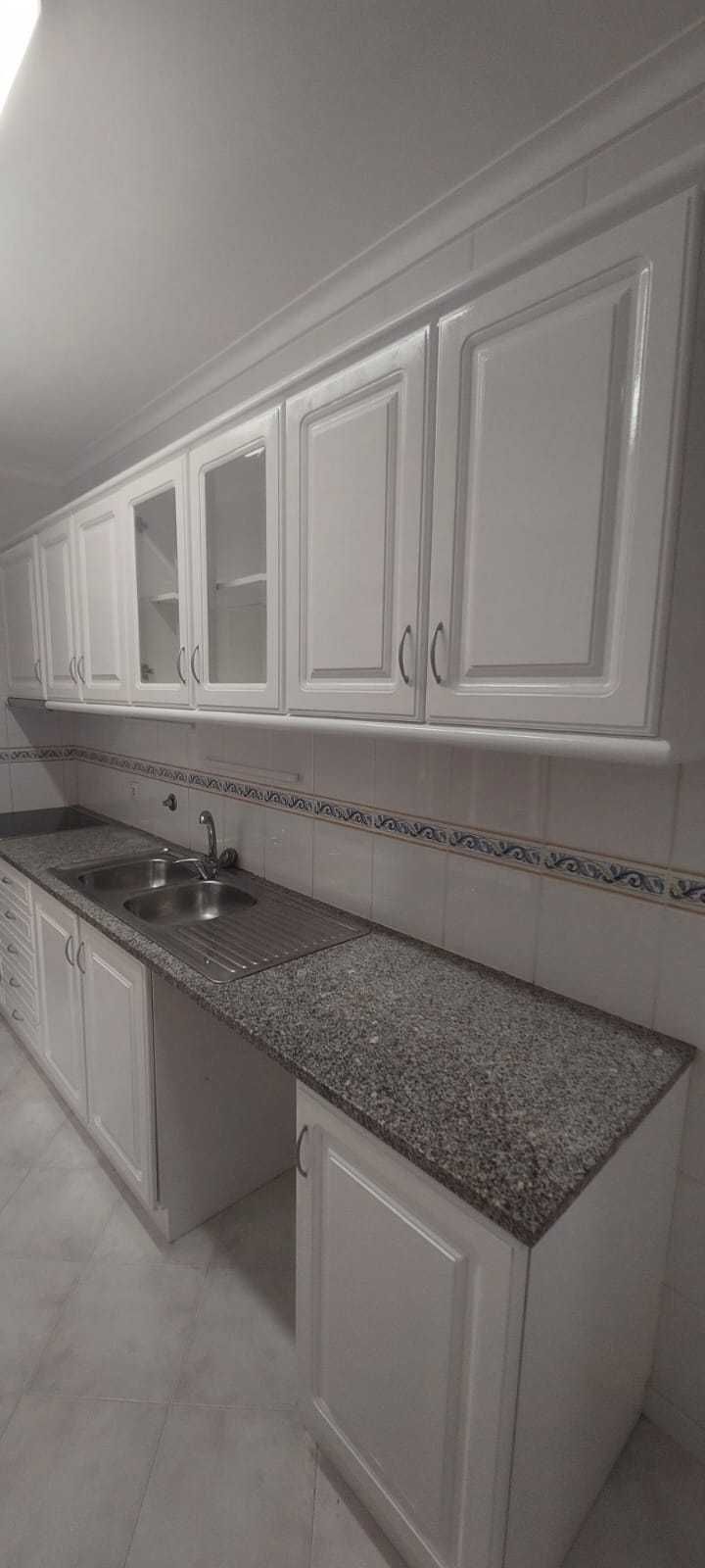 Apartamento T1+1 aos Arcos do Sardão