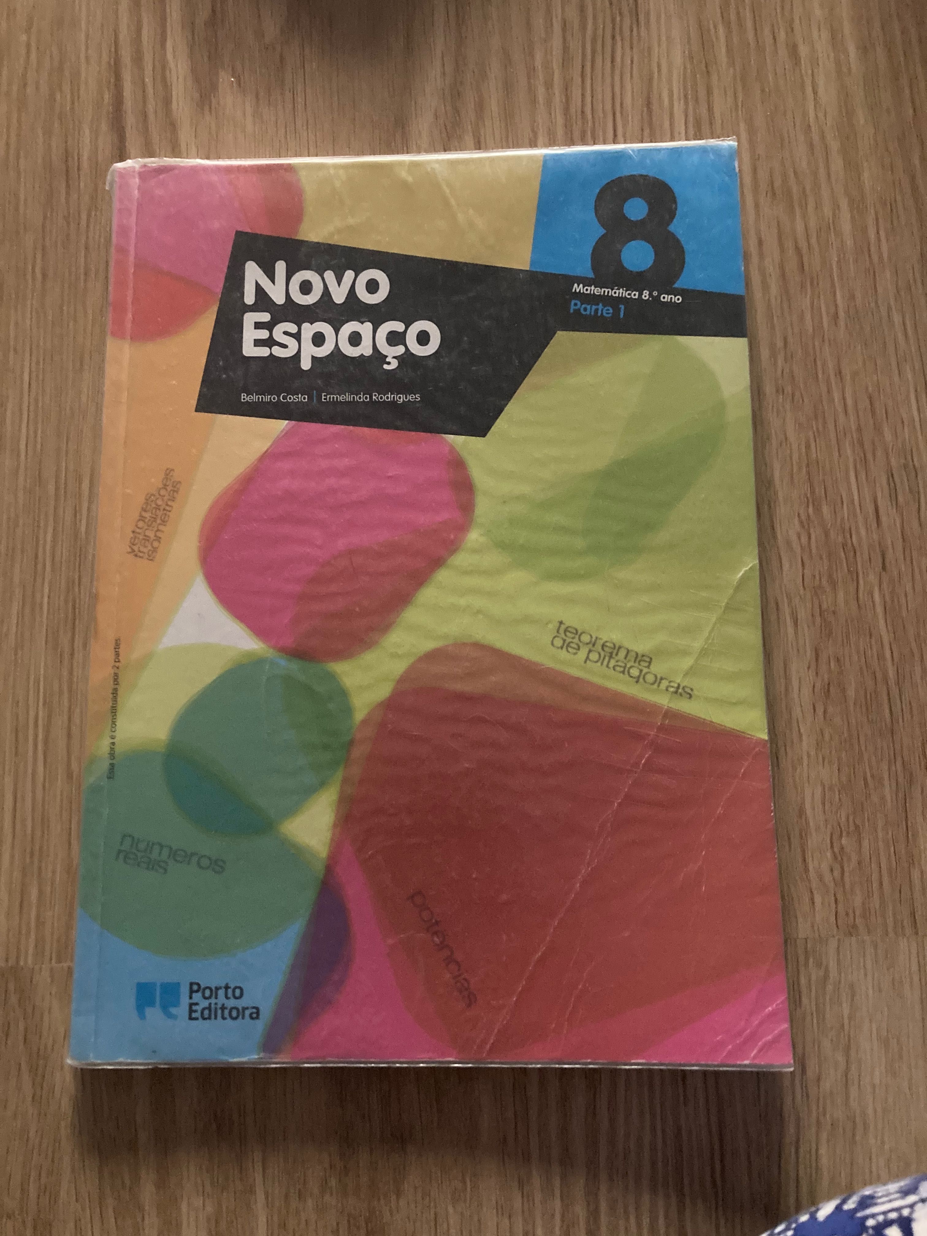 Livro escolar Novo Espaço matemática 8, 9 ano