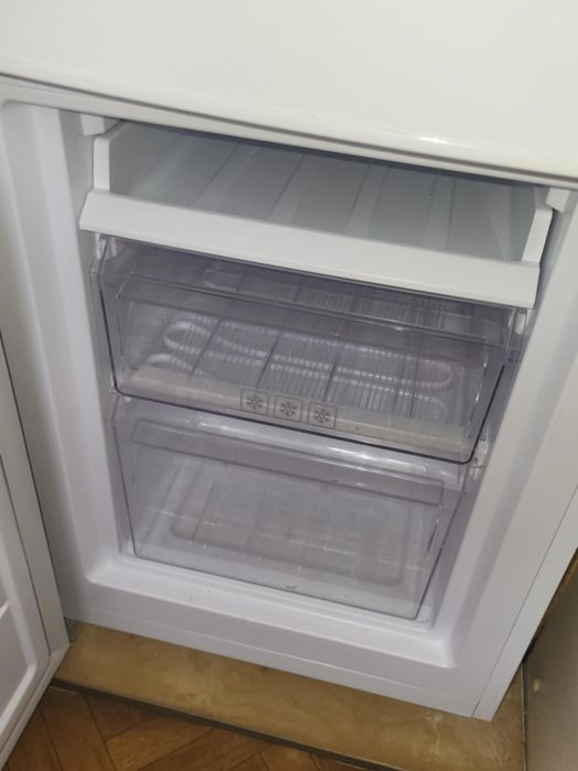 Pralka lodówka łóżko