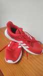Sapatilhas de malha Adidas, ainda em bom estado