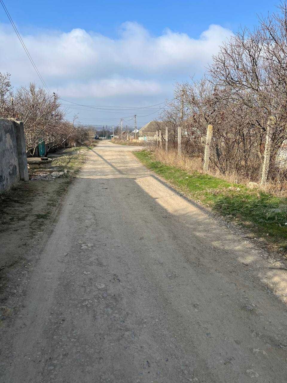 Продам небольшой дом в Терновке с участком
