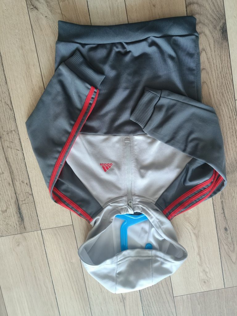 Dres chłopięcy adidas r.98