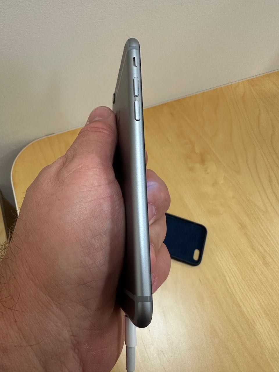 Apple iPhone 6s 128GB szary oryginalne etui skórzane