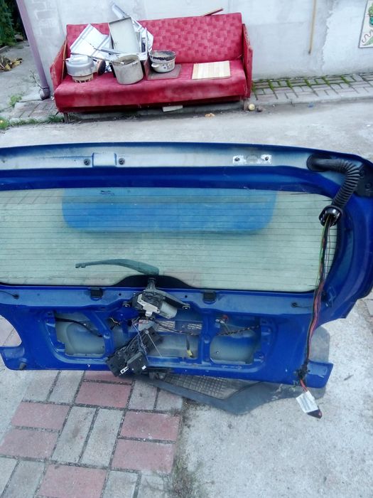 Задні двері до Пежо 2006