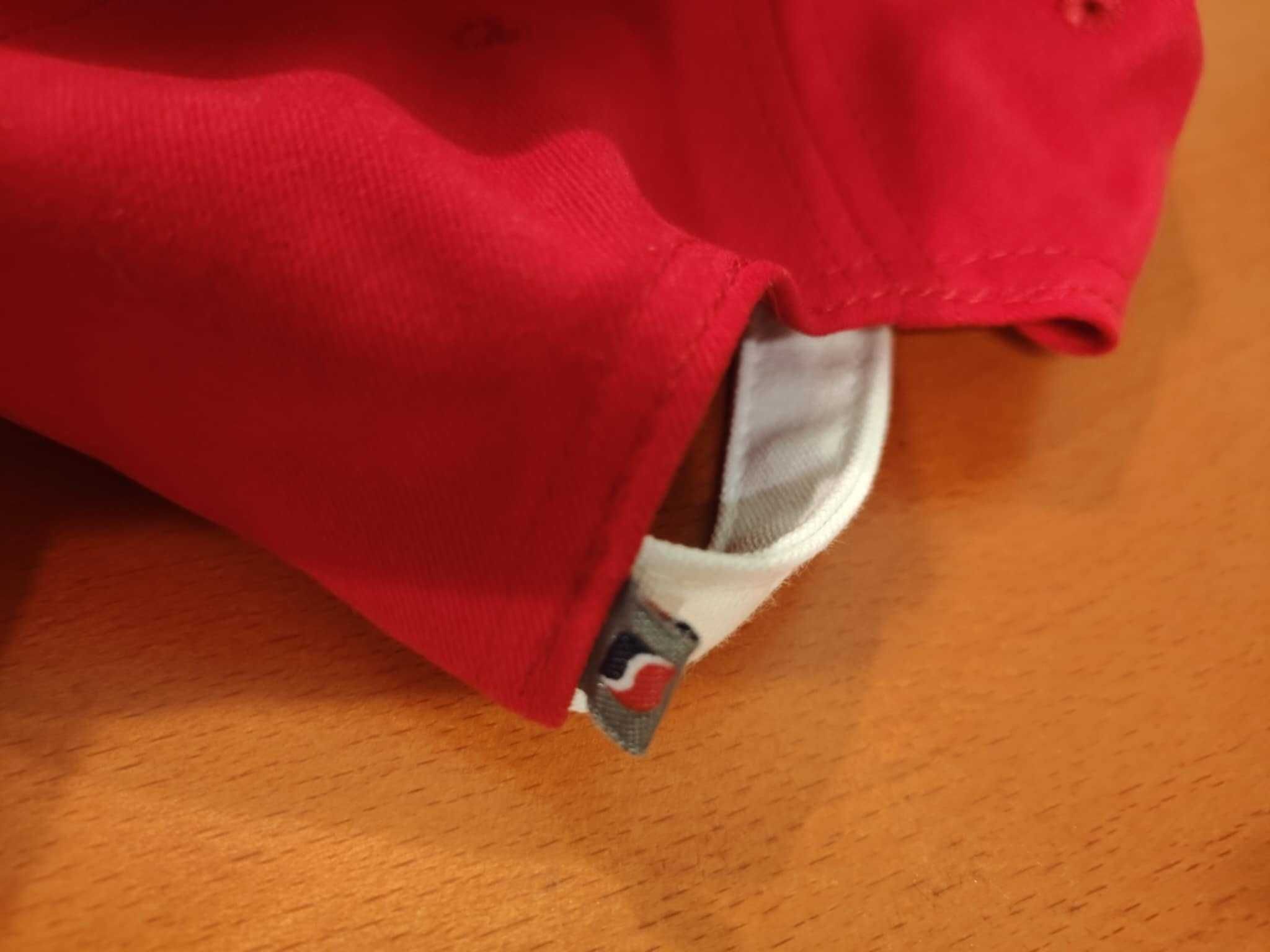 Czapka daszkiem  z orzełkiem
