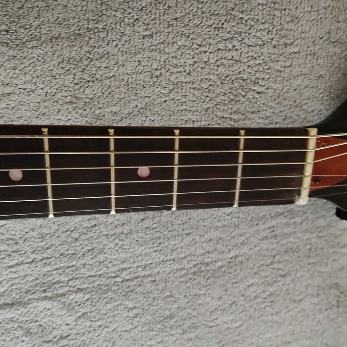Gitara elektryczna lutnicza