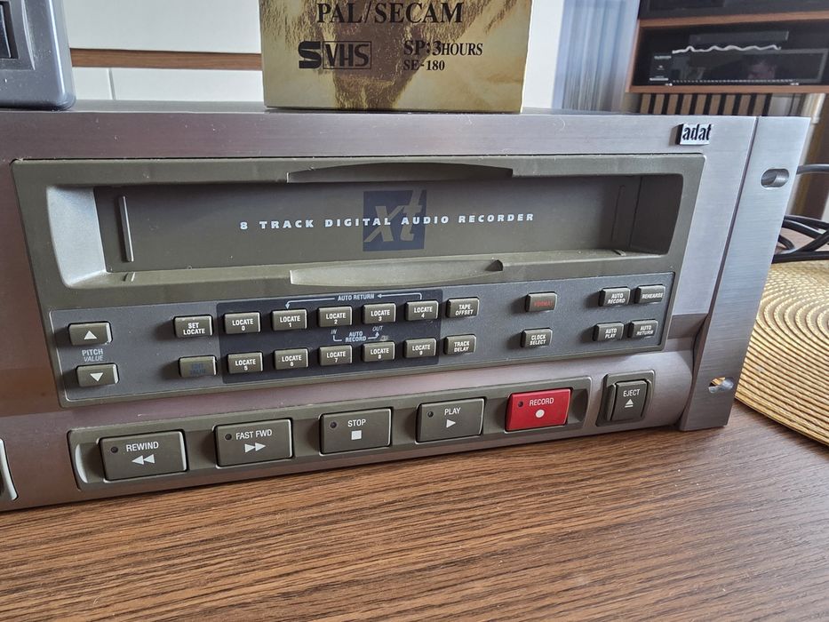 DAT 8 ścieżkowy rejestrator dźwięku Alesis XT ADAT