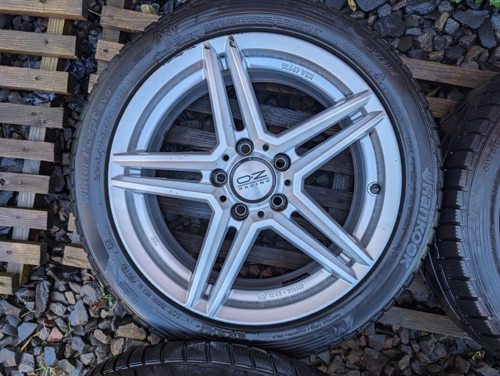 Диски Uniwheels 7Jx17 5x112 ET48 Mercedes Audi VW Skoda зима 225/45R17