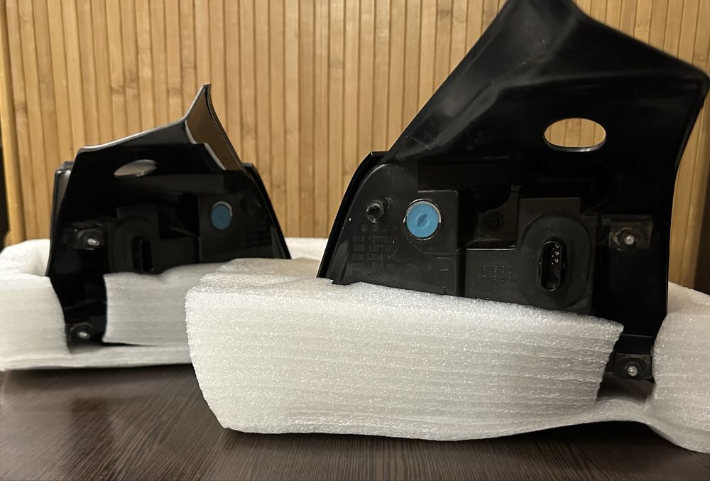 Задні фари Tesla Model 3 рестайлінг за 2шт.