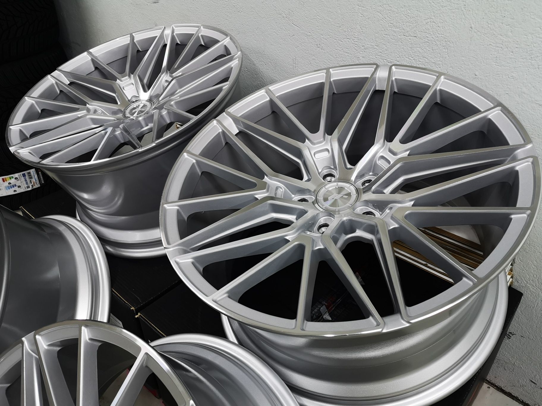 Felgi Japan Racing JR38 20" 9" 20x9J 5x112 Hyper Gray Audi A6 C7 A5 8T
