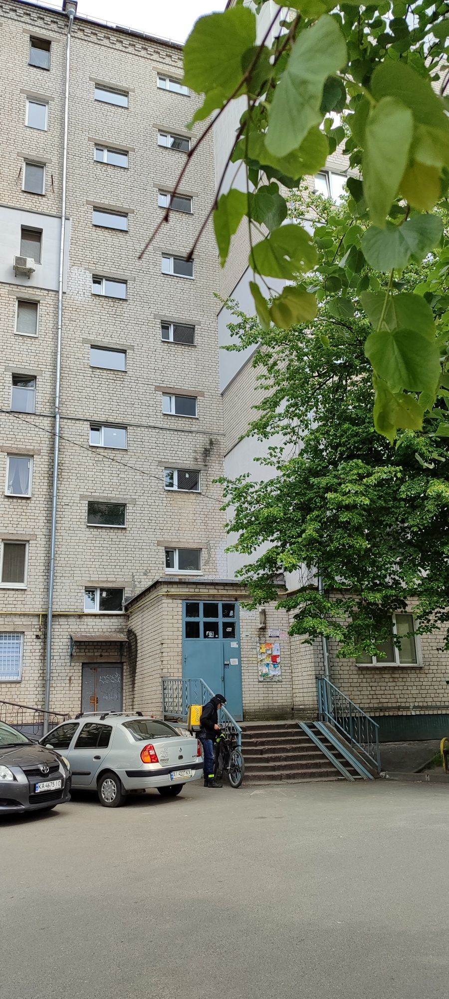 Продам квартиру в центрі Вишневого