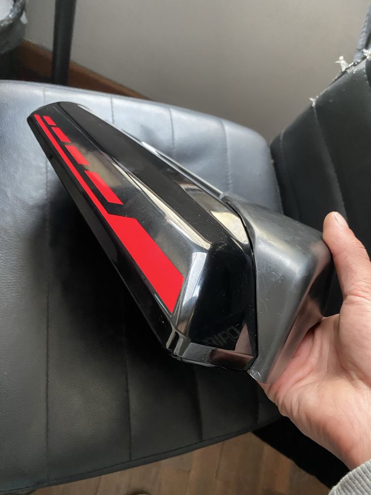 Backet (Tampa do banco traseiro) Hornet750 Cb500f