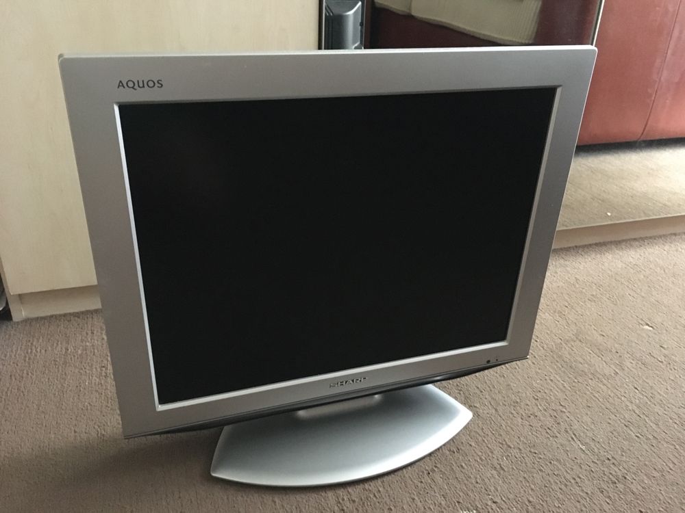 Telewizor Sharp Aquos LC-20S5E-GY LCD