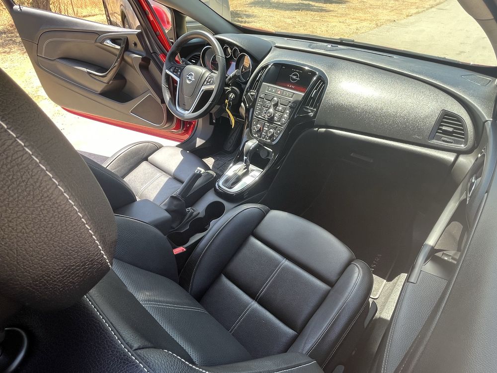Opel astra gtc 1.6 turbo
