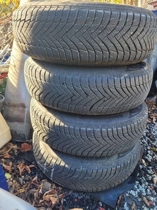 Koła zimowe felgi opony Volkswagen 5x100 komplet  14 cali
