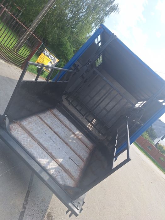 Iveco do przewozu zwierząt z waga