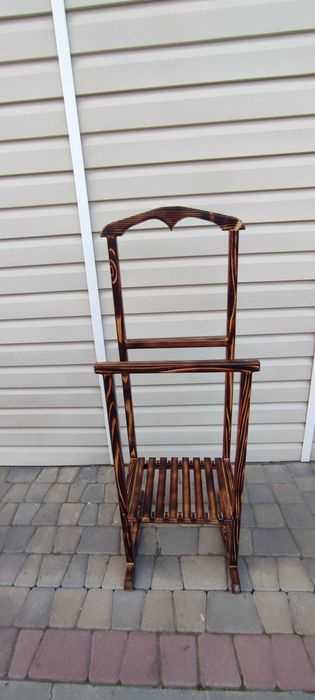 Приліжкова вішалка