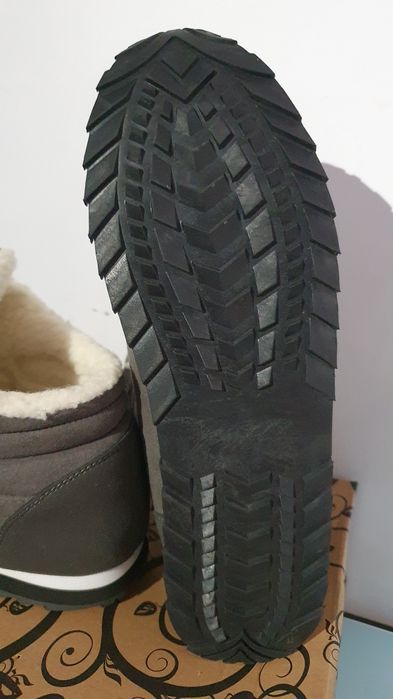 Buty nowe męskie ocieplane zimowe markowe rozmiar 45  wkładka 28 cm