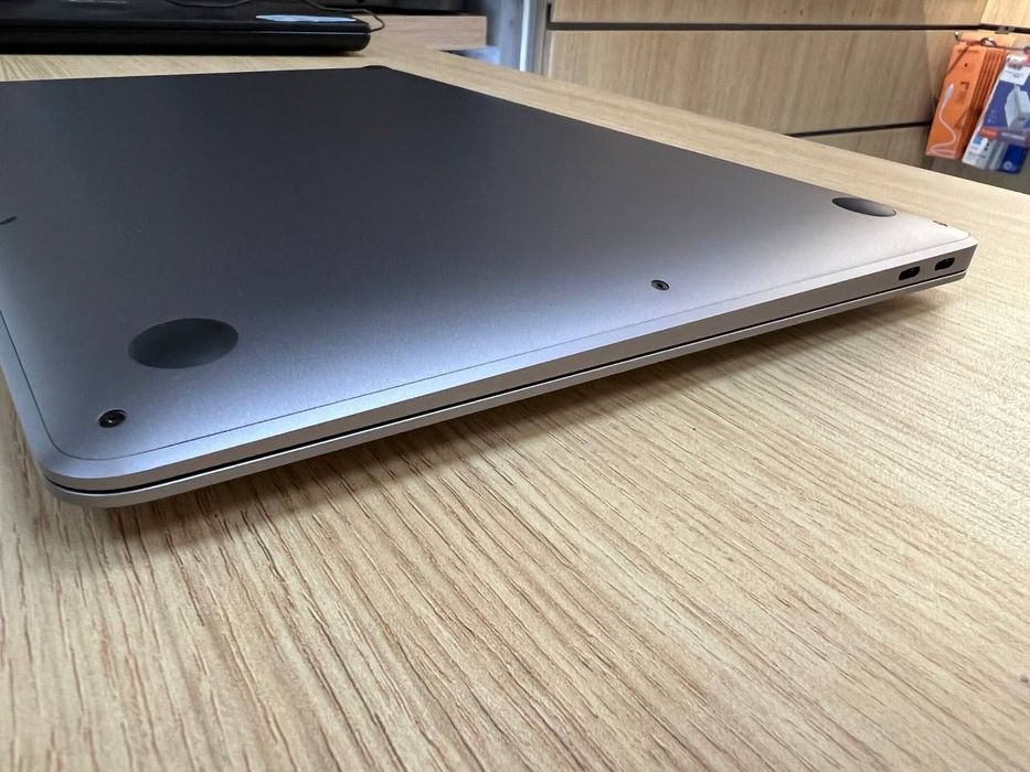Ноутбук MacBook Air 13 2020 i5,16Gb,512Gb