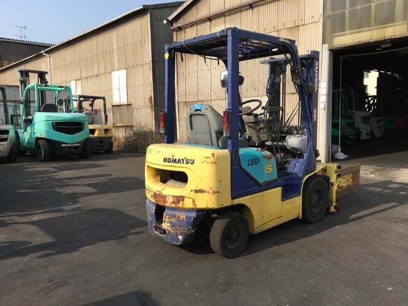 Вилковий автонавантажувач Komatsu з 2-а додатковими гідролініями
