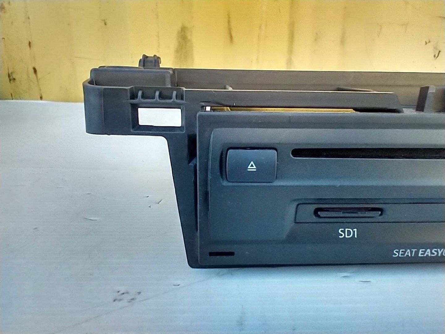 SEAT LEON III 5F IBIZA 6J ATECA CZYTNIK NAWIGACJI GPS KARTA SD 5QA035858A