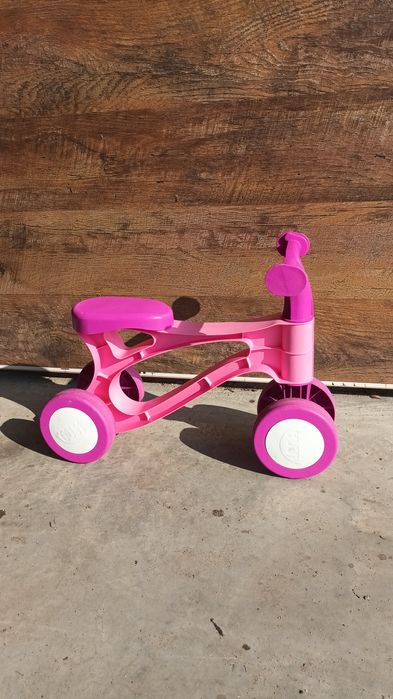 Rowerek biegowy dla dziewczynki