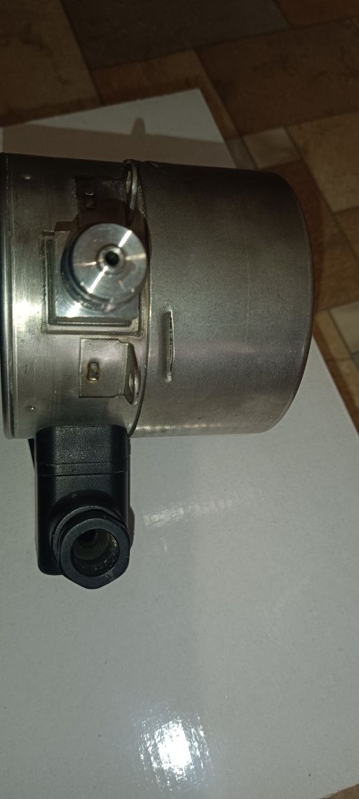 P max 20W/20VA induktionstri.