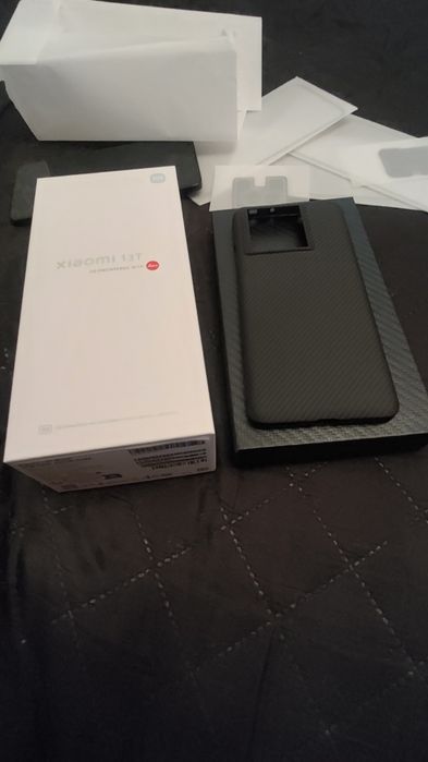 Xiaomi 13T 8/256+ etui na telefon z włókna węglowego.
