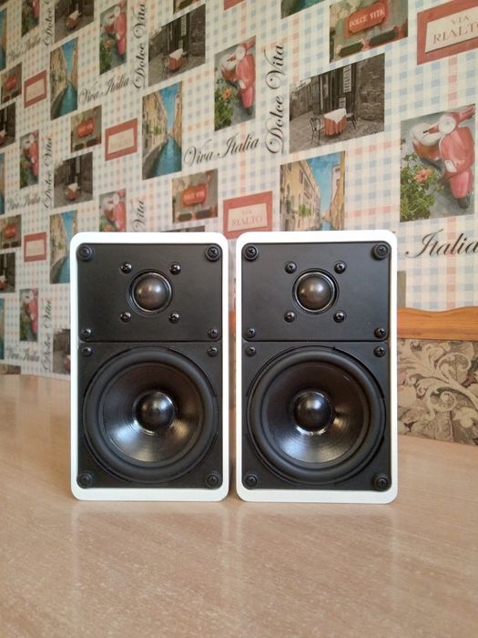 Стильная и компактная Canton Plus S,4 Ом,40/70 Вт,АССОРТИМЕНТ!