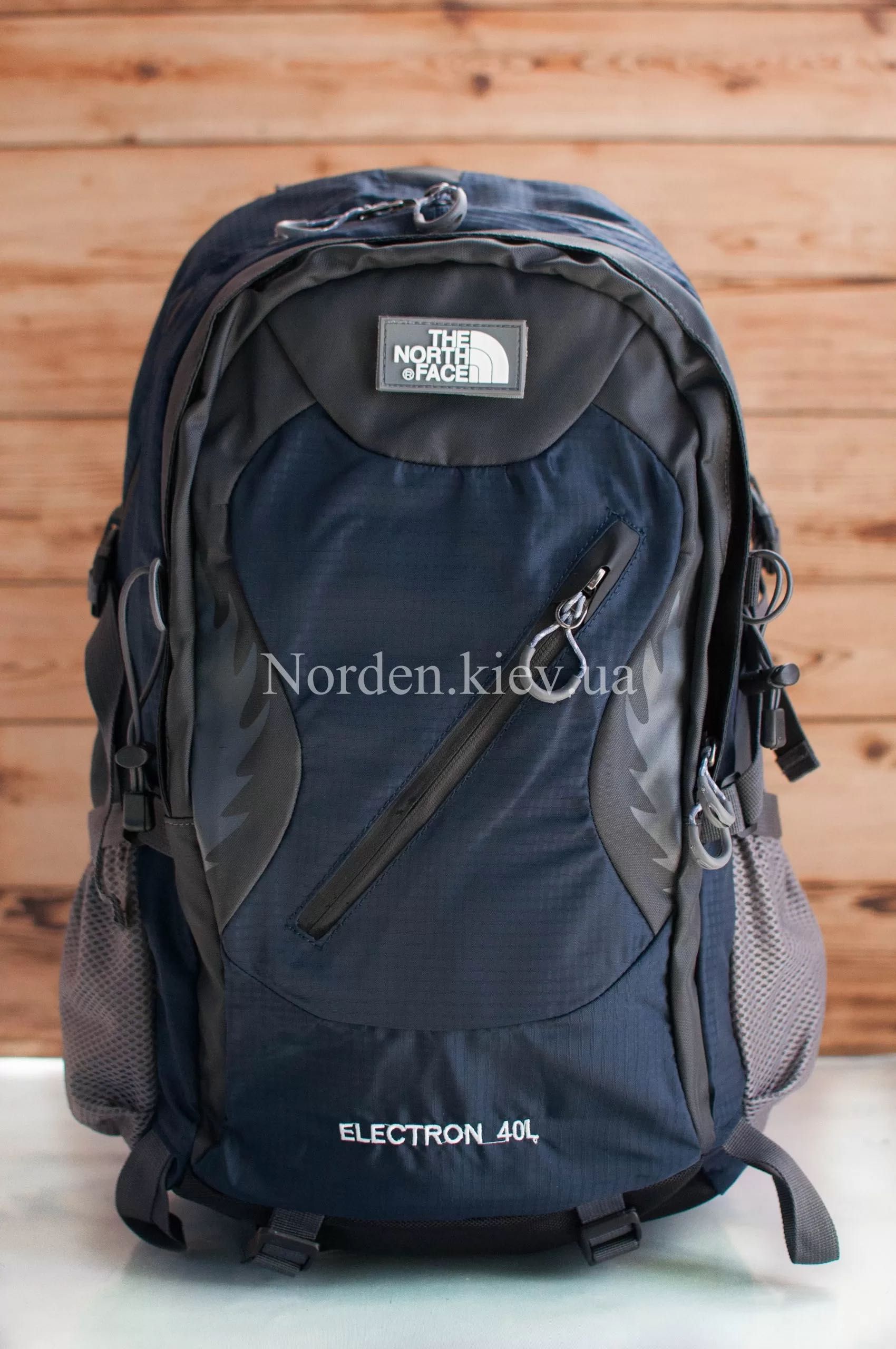 Новий рюкзак The North Face синій 40л