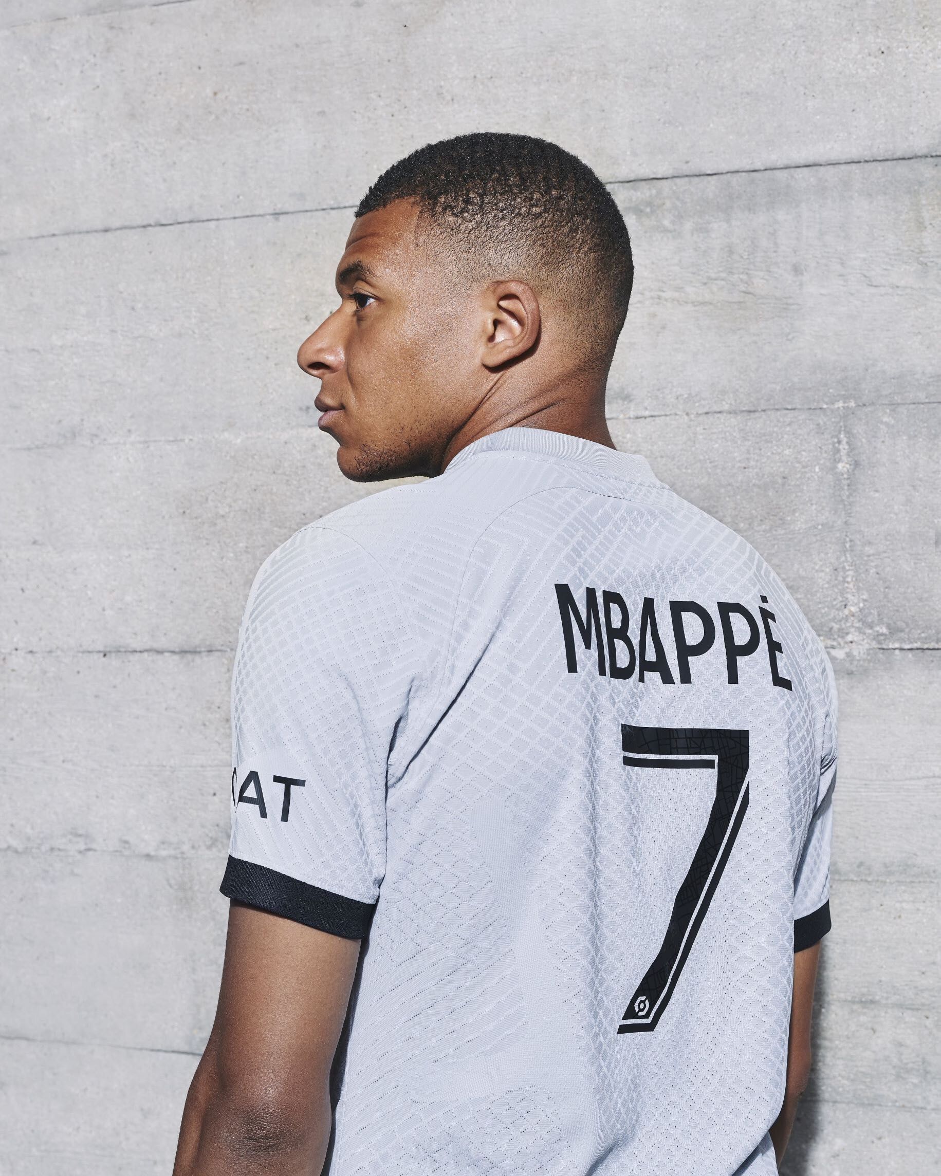 Camisola equipa Futebol PSG 2022/23 Mbappe ( L ) Equipamento Bola