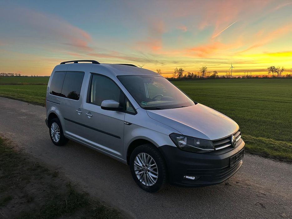 Volkswagen VW Caddy IV 2.0TDI Nowy rozrząd Radar Navi ASO