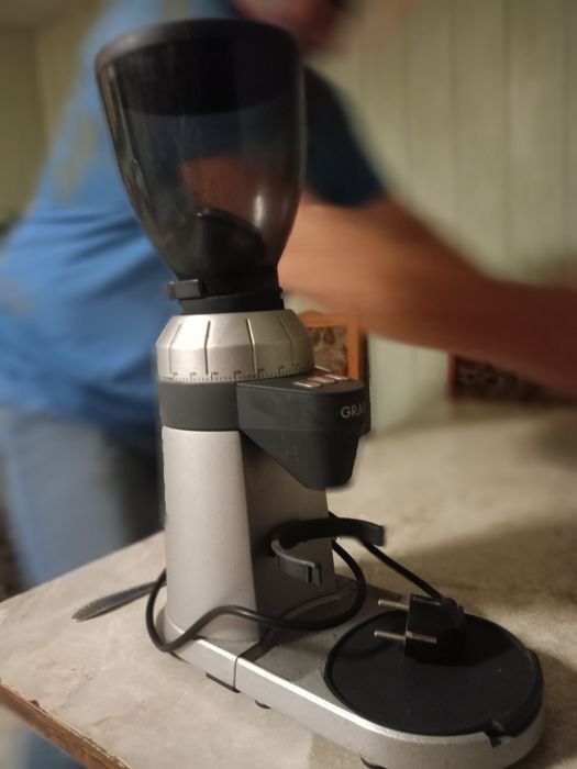 Ekspres do kawy plus młynek