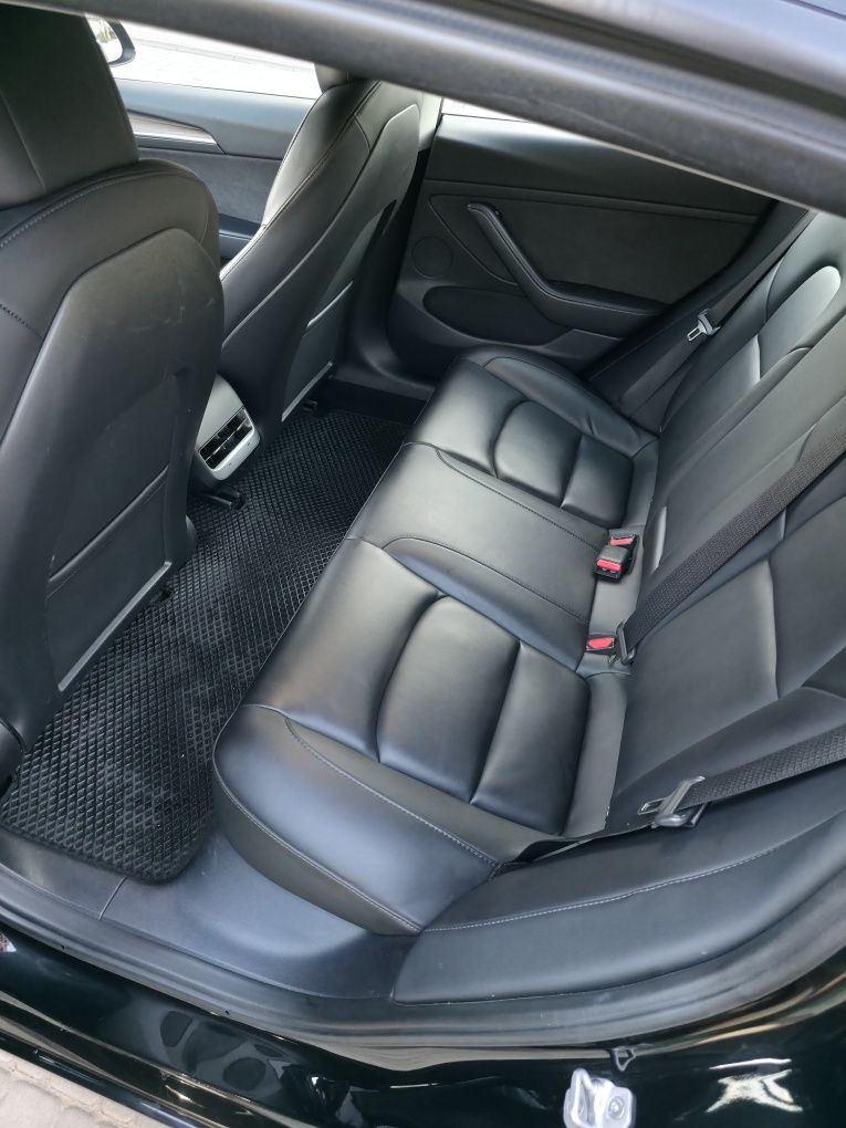 Продам Tesla model 3 2022 lfp