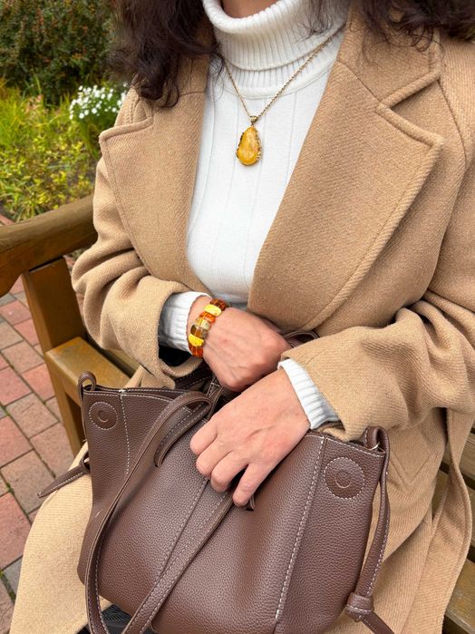 Naszyjnik z bursztynem mlecznym Królewski