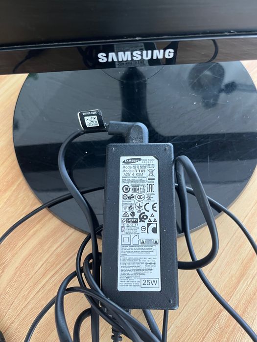 Monitor SAMSUNG S22F350FHU 22'' - Full HD -LED