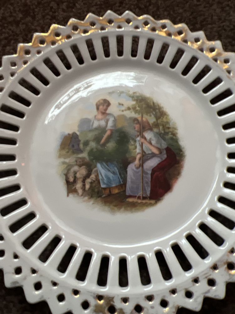 Talerz porcelanowy scenka rodzajowa do kolekcji