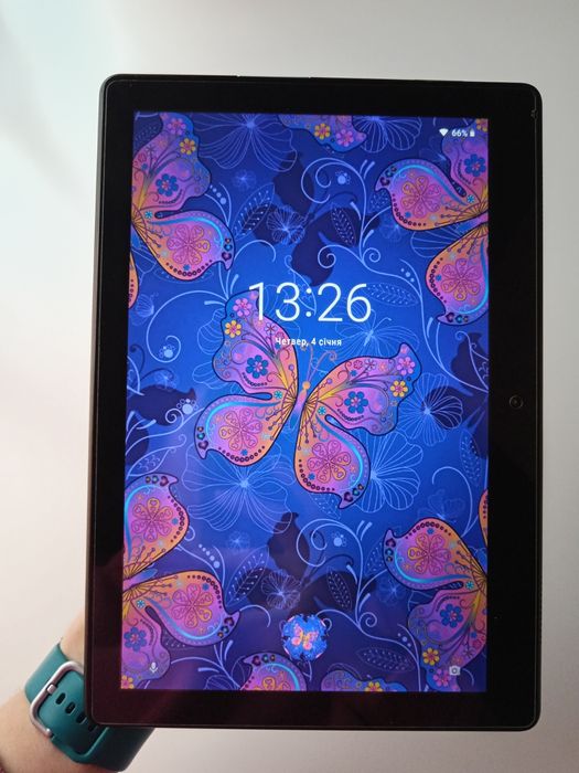 планшет Lenovo Tab E10 2 чохла+поклеєне скло (дуже гарний стан)