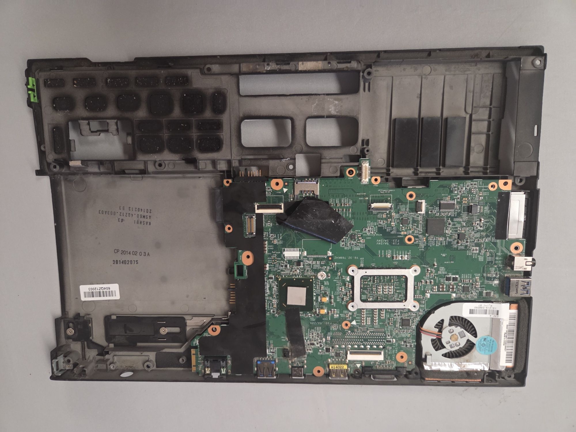 Sprzedam sprawny płytę glowną do laptopa Lenovo (nieznany modelu)