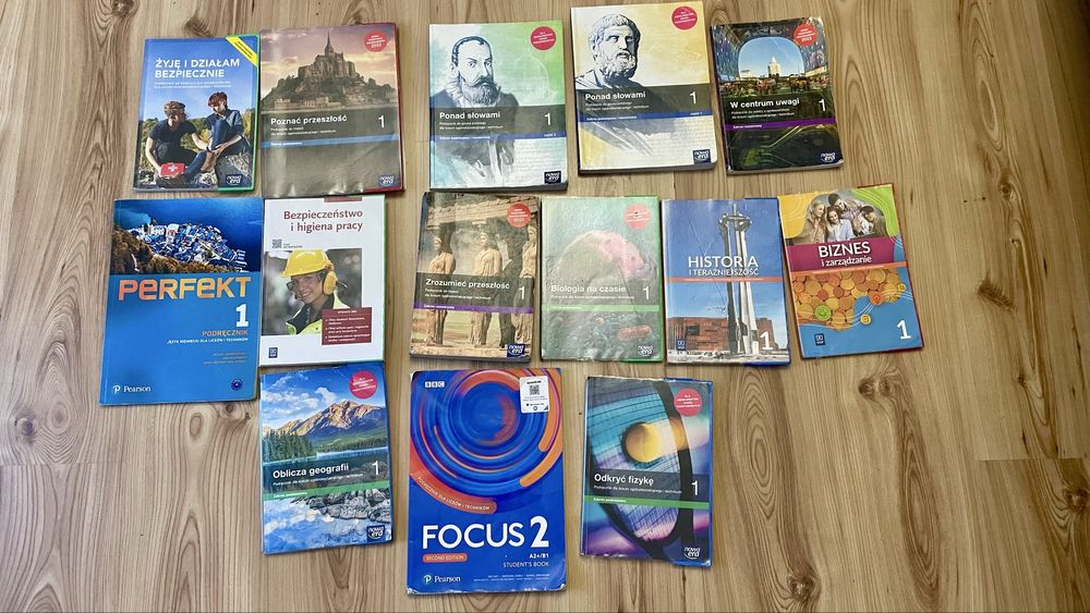 Podręczniki do klasy 1 liceum/ technikum ZSOiE do klasy mundurowej