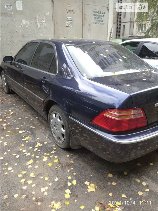 Кожанный салон Honda Legend 3