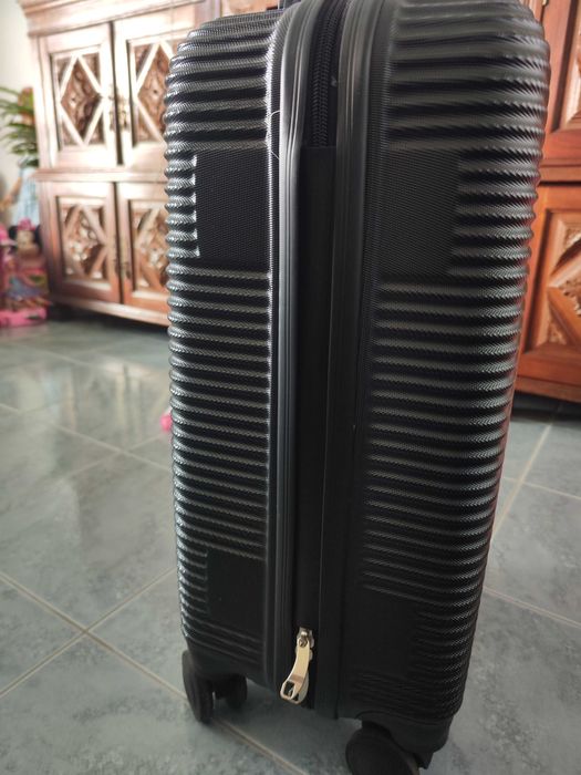 Trólei,mala de cabine.