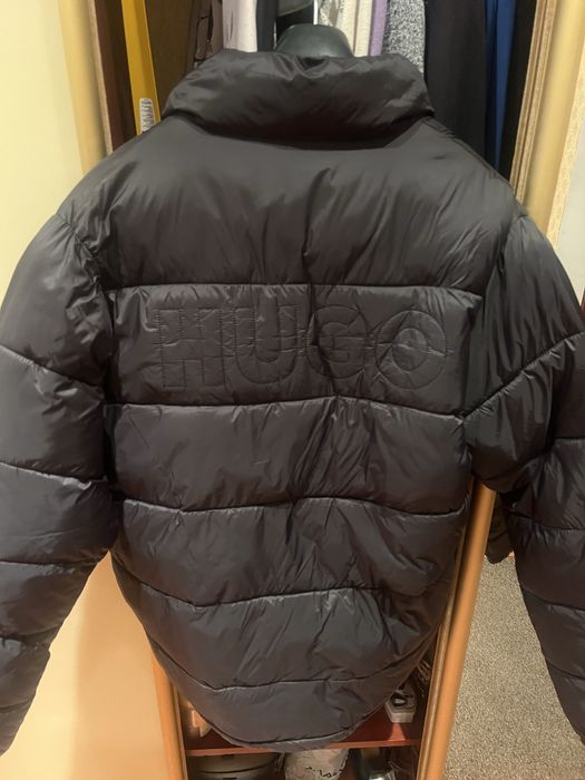 Куртка (осінь- зима )HUGO BOSS