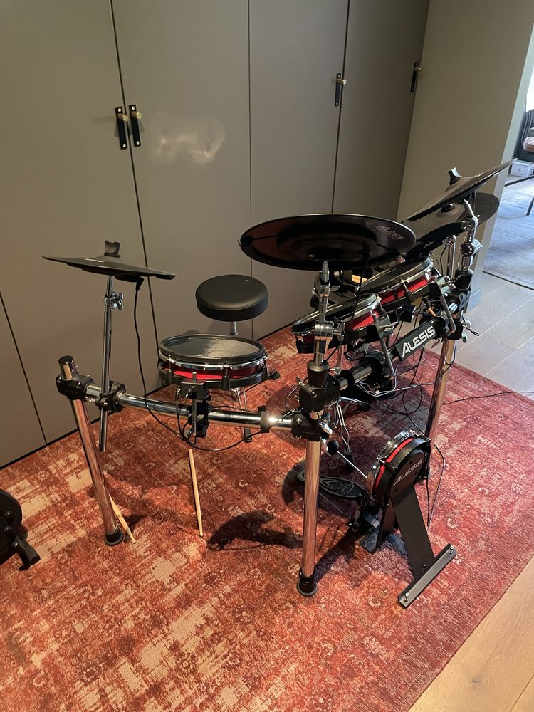 Bateria Alesis Crimson II