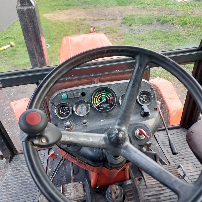 Traktor Zetor 7211